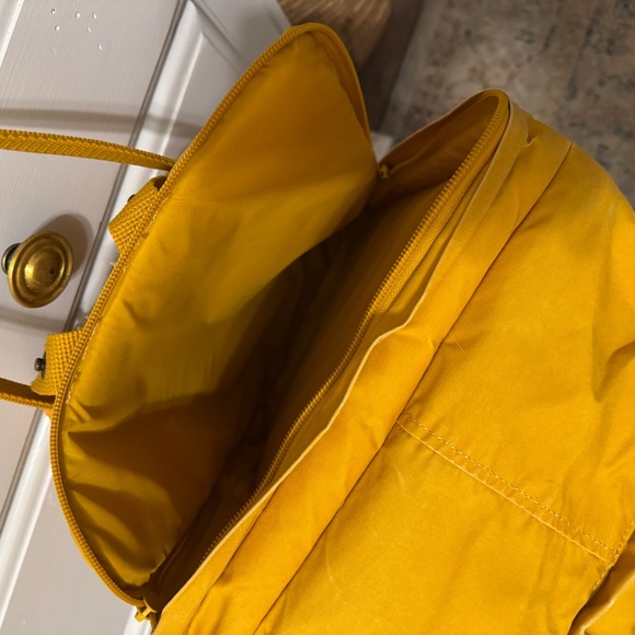 Backpack Fjallraven Kanken Backpack Large 17” - Picture 4 of 6